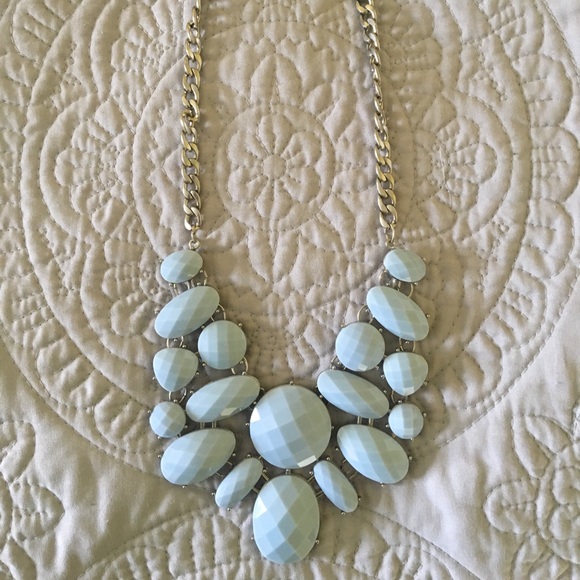 Light blue chunky necklace - Picture 1 of 2